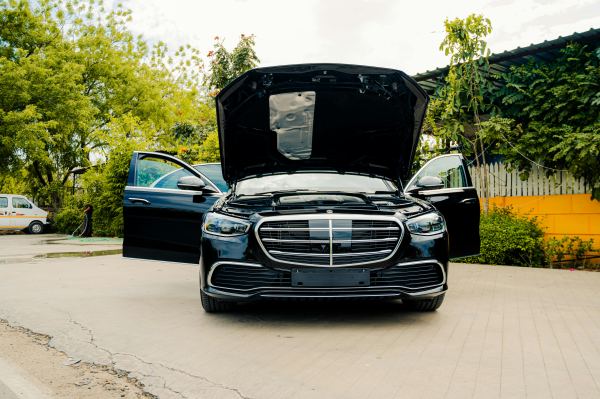 Amazing Cars Gallery